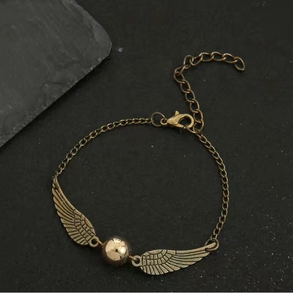 Warner Bros. Jewelry - Bracelet Anklet Harry Potter Golden Snitch Quidditch Flying Ball Hogwarts Magic